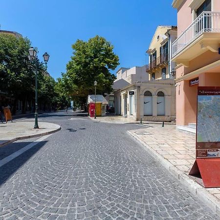 Ria'S Apartment In Corfu Town Buitenkant foto