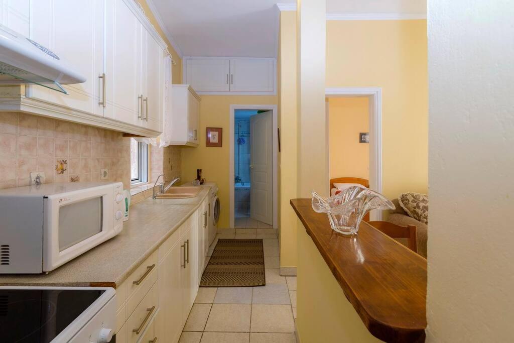 Ria'S Apartment In Corfu Town Buitenkant foto