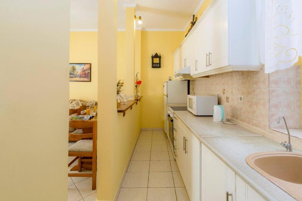 Ria'S Apartment In Corfu Town Buitenkant foto