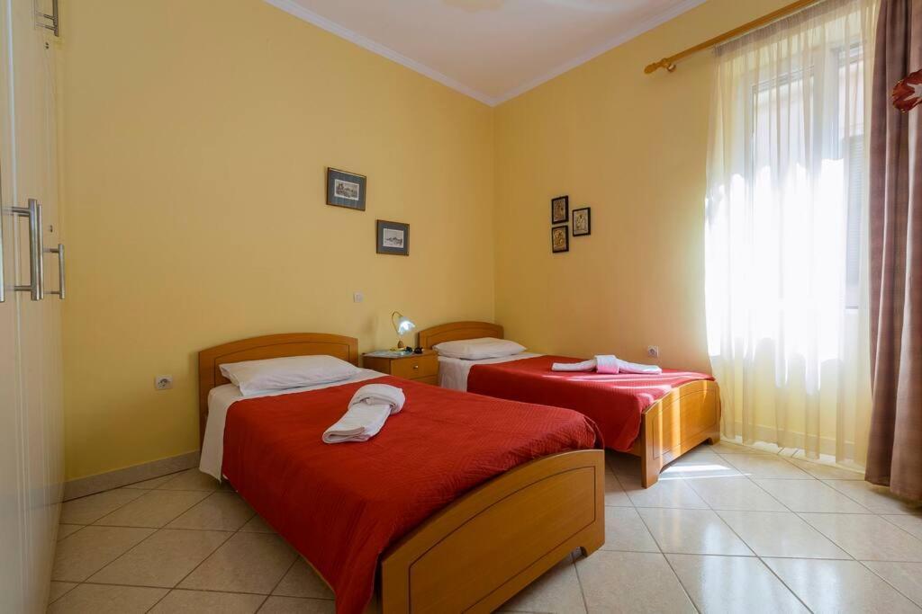 Ria'S Apartment In Corfu Town Buitenkant foto