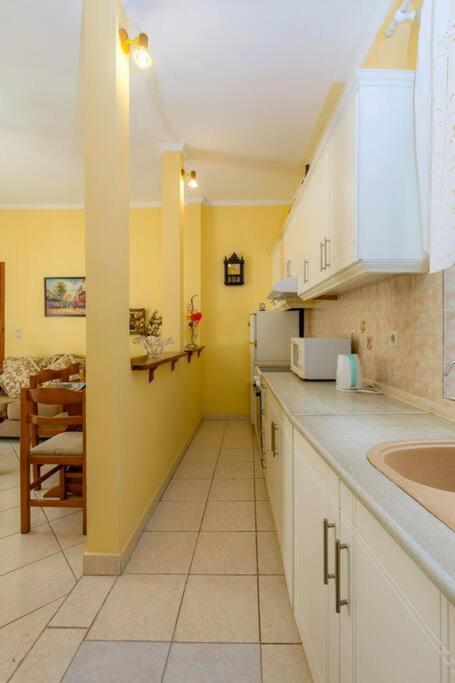 Ria'S Apartment In Corfu Town Buitenkant foto